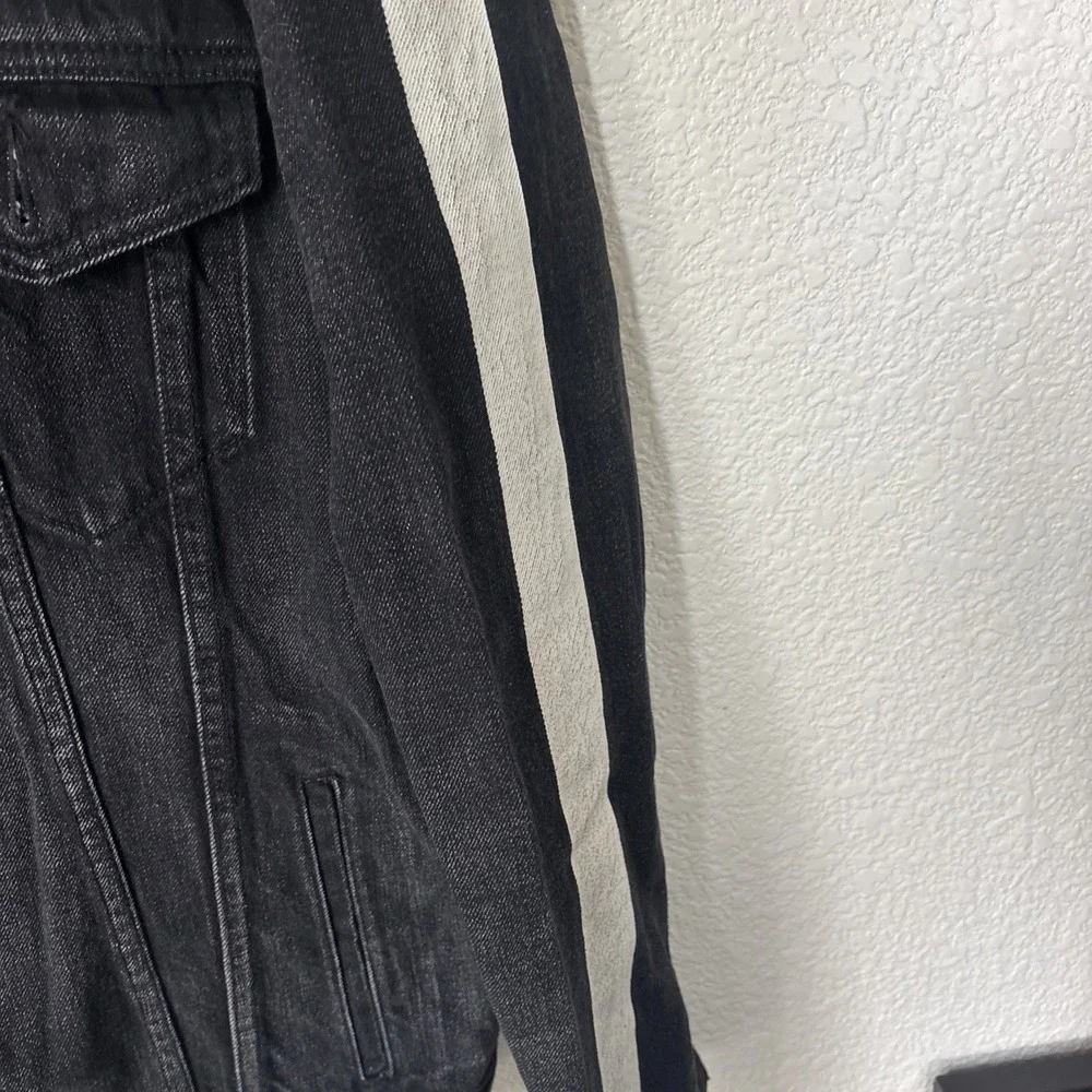 Levi's Mens Stripe Sleeve Trucker Jacket Color Black 596030000 size‎ xL